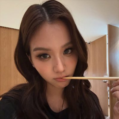 nell🪽 tweet media