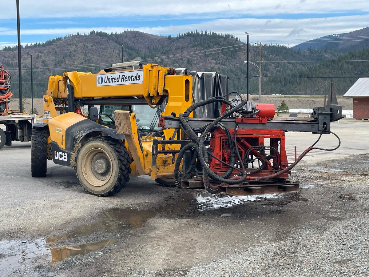 bnkrhillmining's tweet photo. ⚡ Drill rig has officially arrived on site at the Bunker Hill Mine, and with it, the start of our 2026 drill campaign.

This program marks another important step as we continue to build momentum toward production. The focus: expanding and upgrading our resource, tightening mine planning, near-mine exploration and unlocking additional value across the deposit.

Great to see the team and partners mobilizing safely and efficiently. Looking forward to sharing results as the program progresses.

$BNKR.V $BHLL
#Mining #ResourceGrowth #SilverValley #Zinc #Lead #Exploration