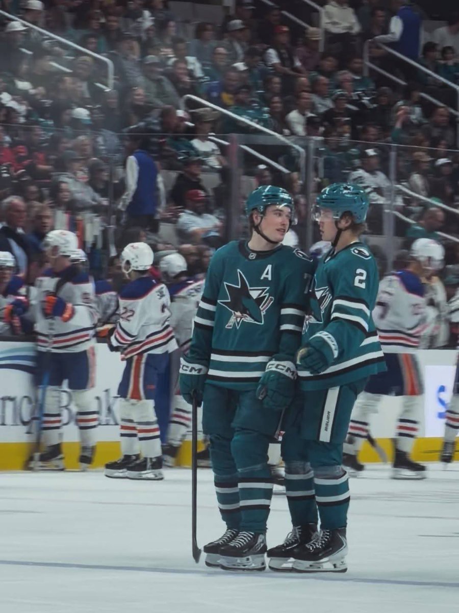 mackieful's tweet image. must these two idiots really be this close just to communicate? what? huh? genuinely #curious