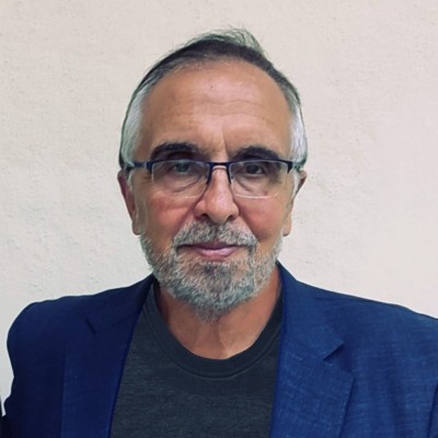 Hoy con Jorge Arias, consultor experto en desarrollo de IA y formación de líderes, hablaremos de su libro "El Homo IA y la nueva desigualdad cognitiva". De 19 a 20 hs por fmradiocultura.com.ar