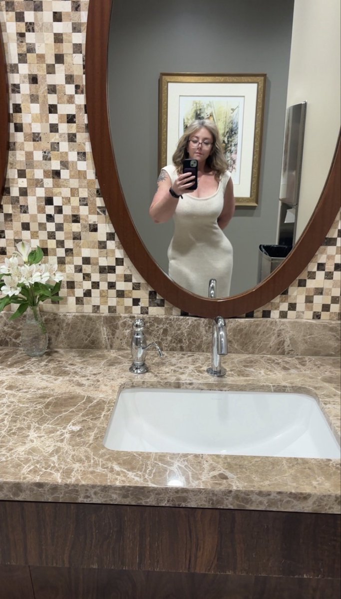 Fuck it all, Love Molly 💋 tweet media