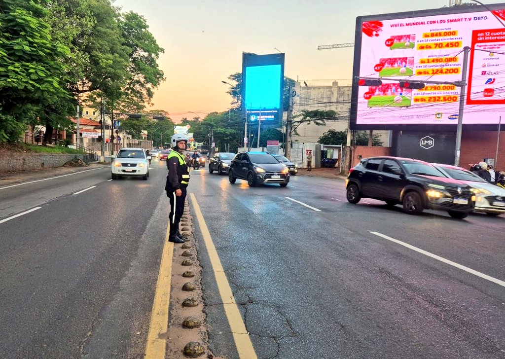 Tránsito Asunción tweet media