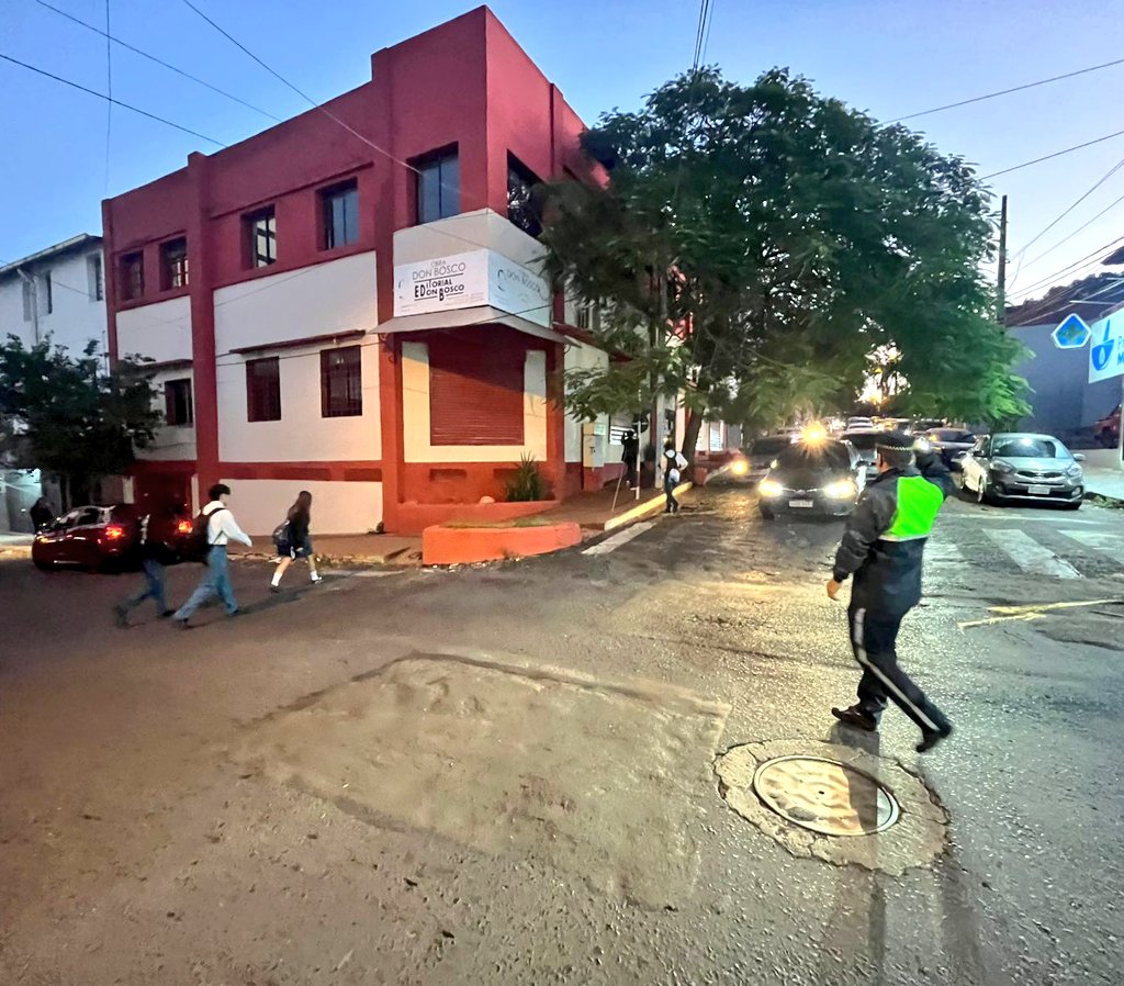 Tránsito Asunción tweet media