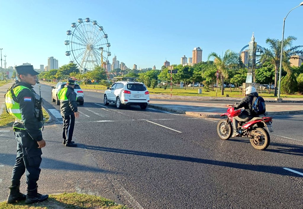 Tránsito Asunción tweet media