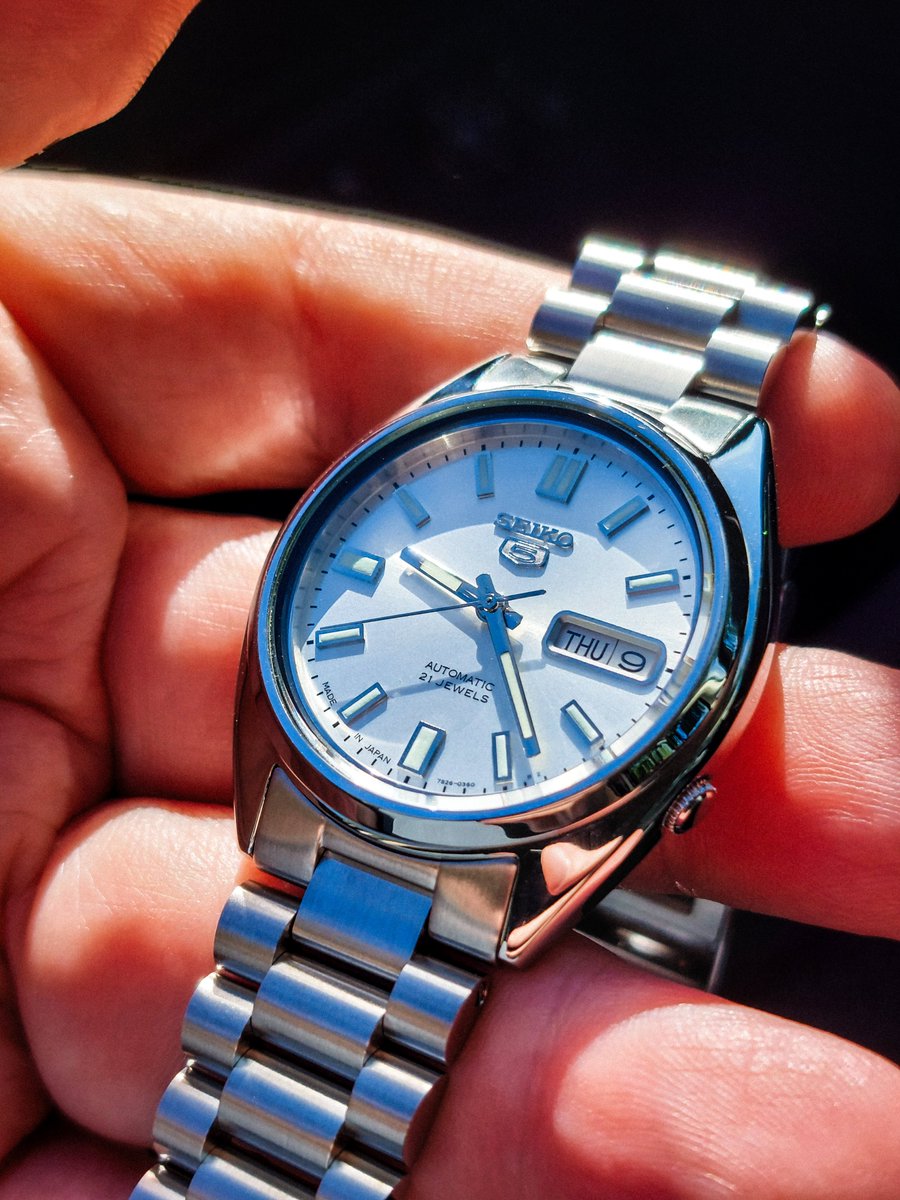 FarandPaulJr's tweet photo. Ok couple more shots of the Seiko SNSX, I need to be in the office at 9:30am but the light just got dramatic 😲 https://t.co/wtRd33QdkG