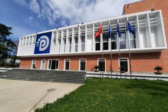 Balkanweb.com tweet media