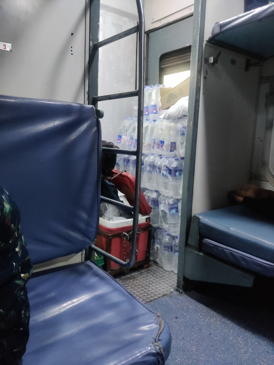 comvineet's tweet photo. Coach S-6, Avantika Express, 12962. The gate is closed by private vendor to keep their salable goods. Both the police and the TC are ignoring this. When I asked to clean the passage, they just ignored.@WesternRly @WesternRly @MinisterRailway @GirrajK42329 @RailMinIndia https://t.co/WdOBBzXW9u