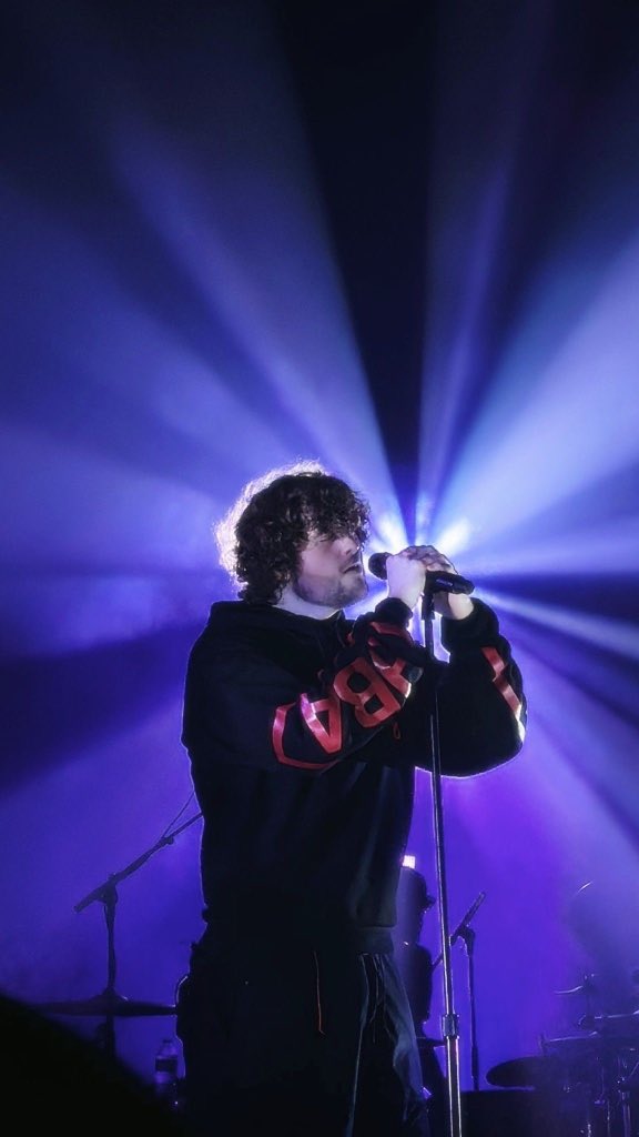 ⋆˚₊ 𖤓☽˚moon tweet media