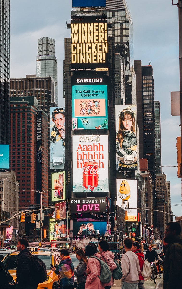 meenmns's tweet image. Time Square เช็คๆ👀

#PUBGMxBamBamMINNIE 
#BamBam #MINNIE