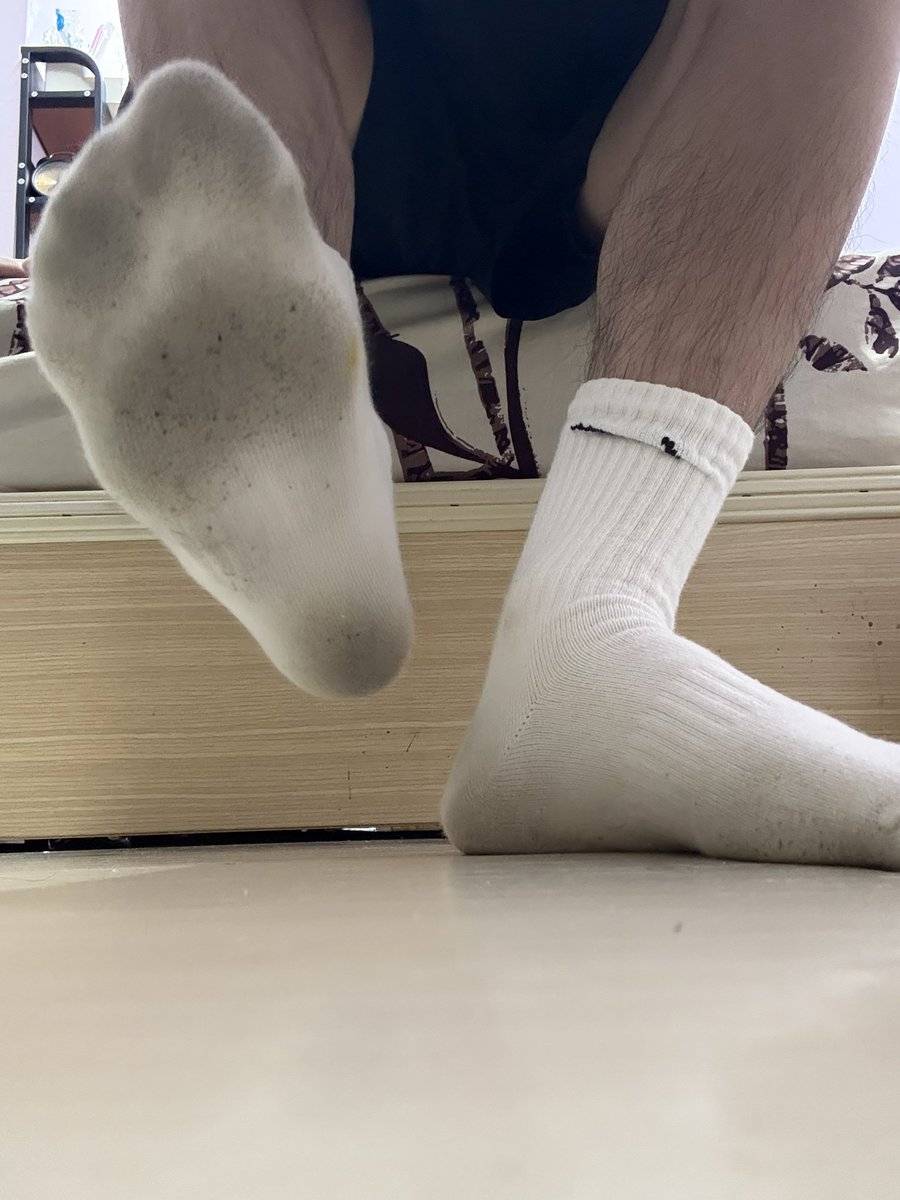 性癮男大 tweet media