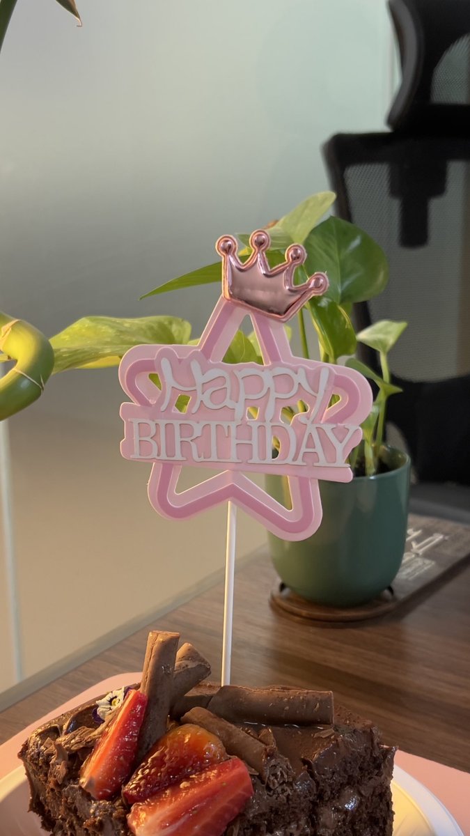 خلود. tweet media