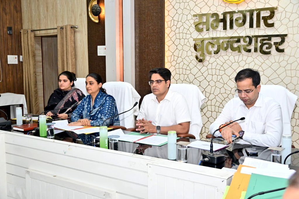 DEO Bulandshahr tweet media