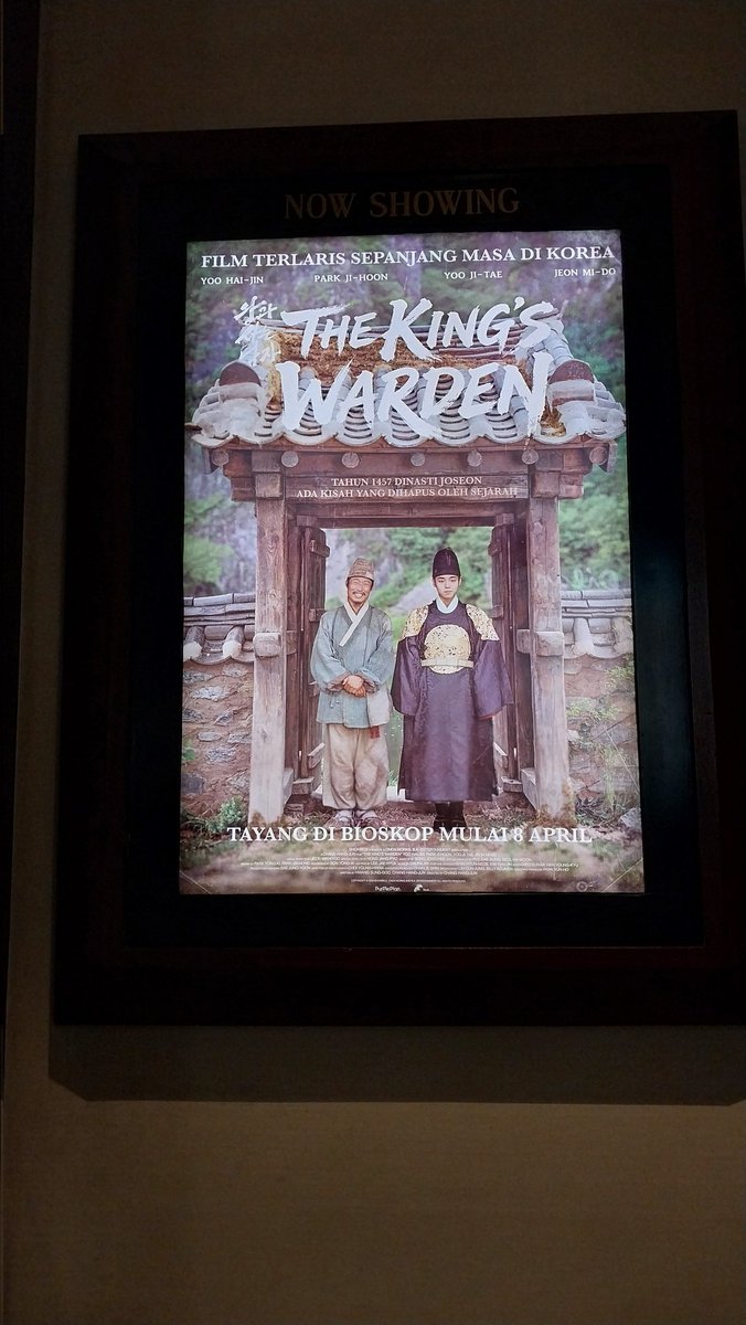 the king's warden beneran sebagus itu sumpah💯 aktingnya pada gokil keren bgt apalagi jihoon sama haijin gila si sampe ga ngerti lagi kudu bilang apa🔥🔥🔥 yg belom nonton cobain dijamin ga nyesel jangan lupa siapin tisu yg banyak ges hehe