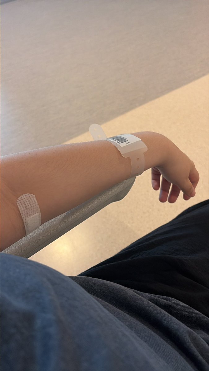 eerie papa tweet media