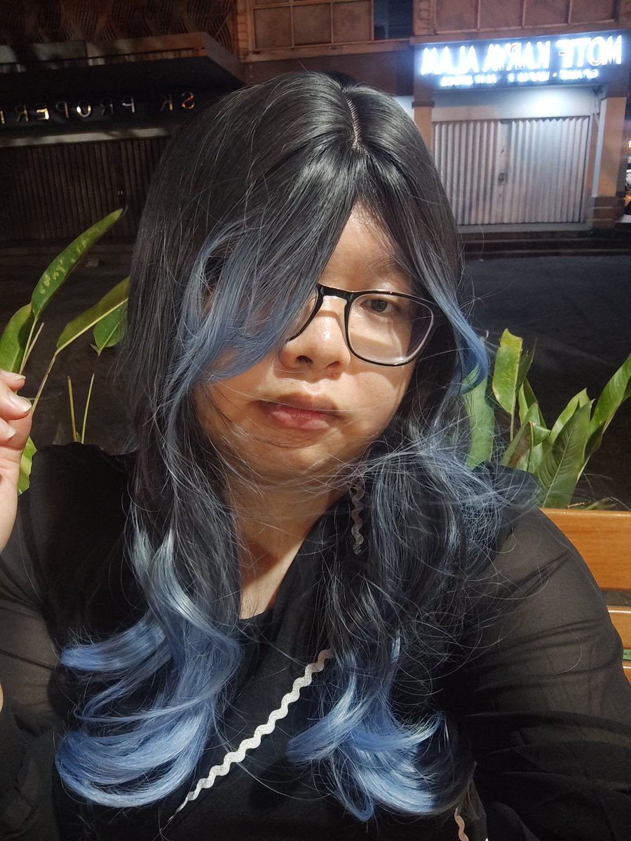 floo_babe's tweet photo. Sebenernya takut banget kalo ada temen yg liat dan kenal aku. Takut banget kalo mereka liat aku crossdress dan jadi femboy. Cuma at the same time ngerasa kalo ya ini memang aku, ini hal yang aku suka. 

#crossdress #femboy #cder #crossdresserjakarta #crossdresserindonesia https://t.co/rwpMQc3u9p
