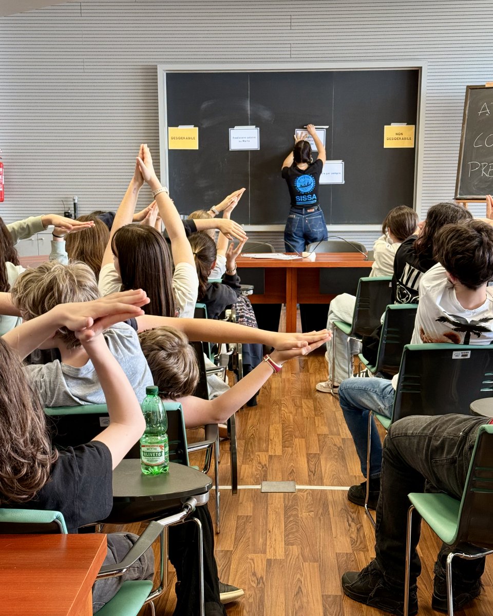 Sissaschool's tweet photo. 🎓 SISSA takes part in the celebration of the International Day of Children’s Universities (#IDCU) promoted by @EUCUNET.
🧑‍🏫 As part of the initiative, SISSA welcomed a class from G. G. Trissino secondary school (Vicenza) for a morning of discovery and learning. 
@SissaMedialab https://t.co/RKBubzuLh1