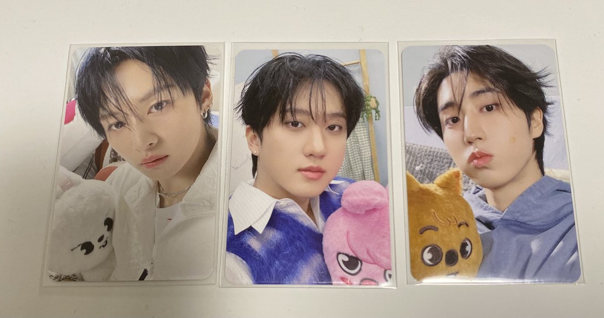 black_snowchan's tweet photo. Stray Kids スキズ6TH FANMEETING ペンミ offline オフライン 会場限定 入場特典 

譲】4/4入場特典
🐰🐖🐇🐿️

求】3/28入場特典
🦙

◎郵送もしくは関西手渡し
◎お気軽にお声がけください🌷 https://t.co/HzX86tBWON