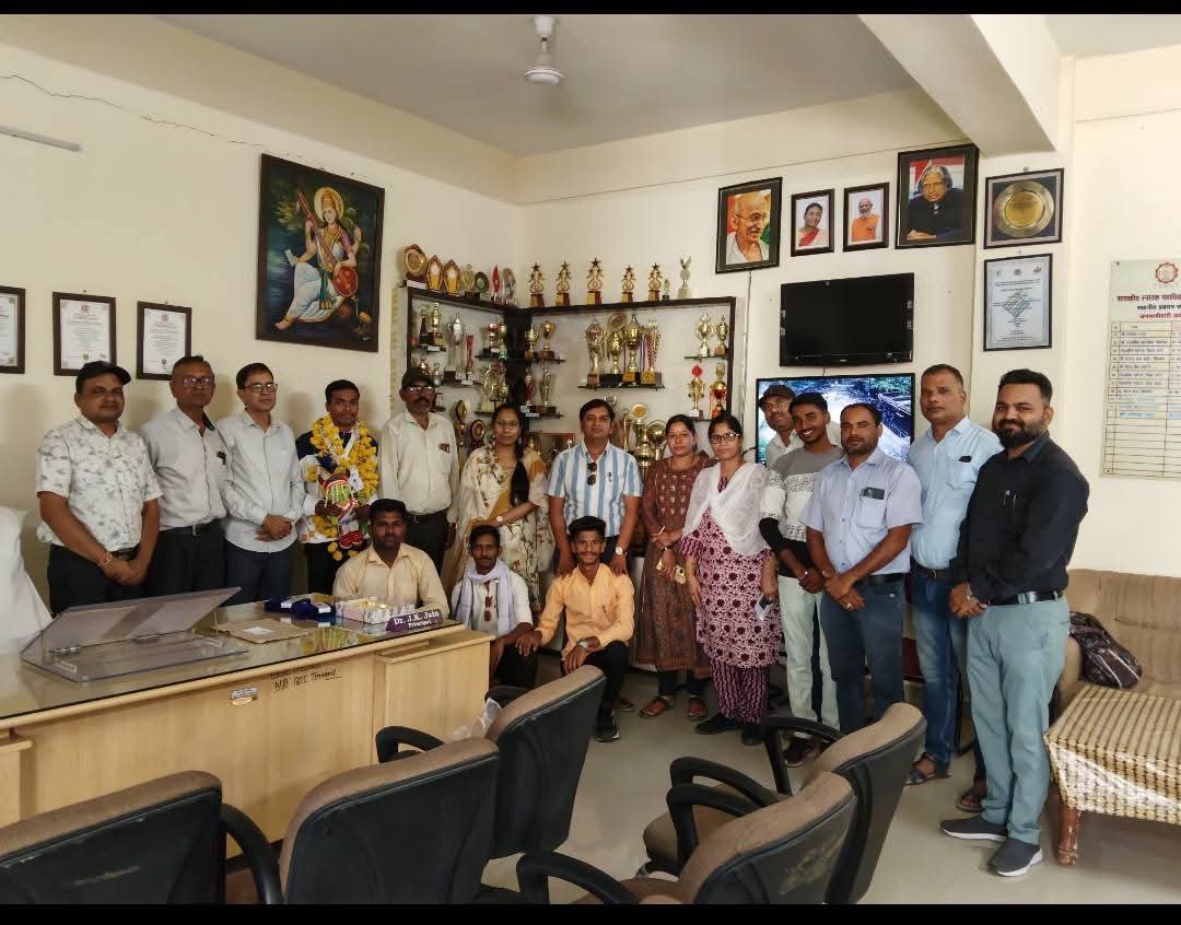 SamajikTinka's tweet photo. A Proud Moment for Tinka Samajik Sanstha 🔥

Malkhamb players from Raibor village — Prashant Bhalavi, Sohan Parte &amp; team — secured 🥉 3rd place for Madhya Pradesh at Khelo India 2026!

A true example of hard work, dedication, and rural talent 💪
Congratulations, Champions! 🌟 https://t.co/8bDC4zh2TS