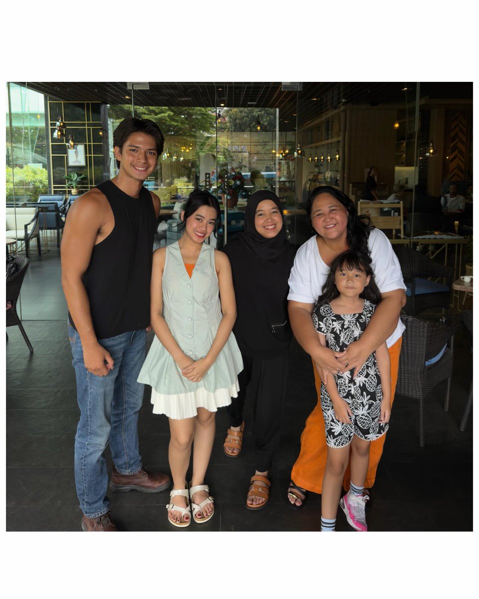 ghinaa࿐ tweet media