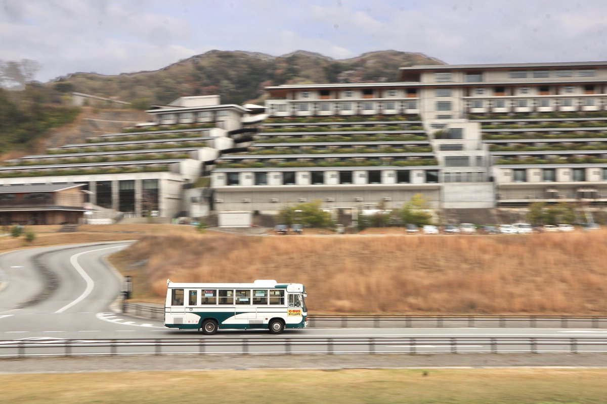 yontenyuhi's tweet image. #ラスト幕ジャーニーVISONへ誘えツアー
先日お誘い頂き、こちらの貸切会に参加させていただきました。
ハプニングもありましたが貴重な三交のジャーニーKを楽しめ、フォトランではVISONならではの風景と絡めて撮影できました
運転手様主催者様を始め、皆様ありがとうございました。
#VISON  #三重交通