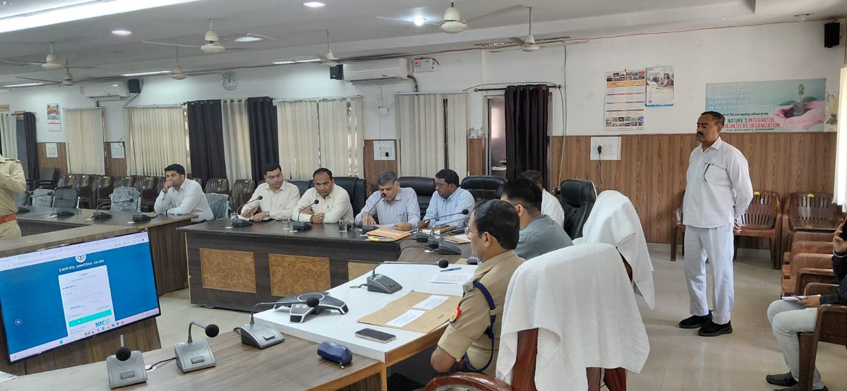 DM Hathras tweet media