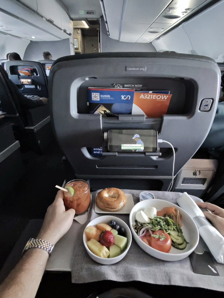 Travis J Davidson tweet media