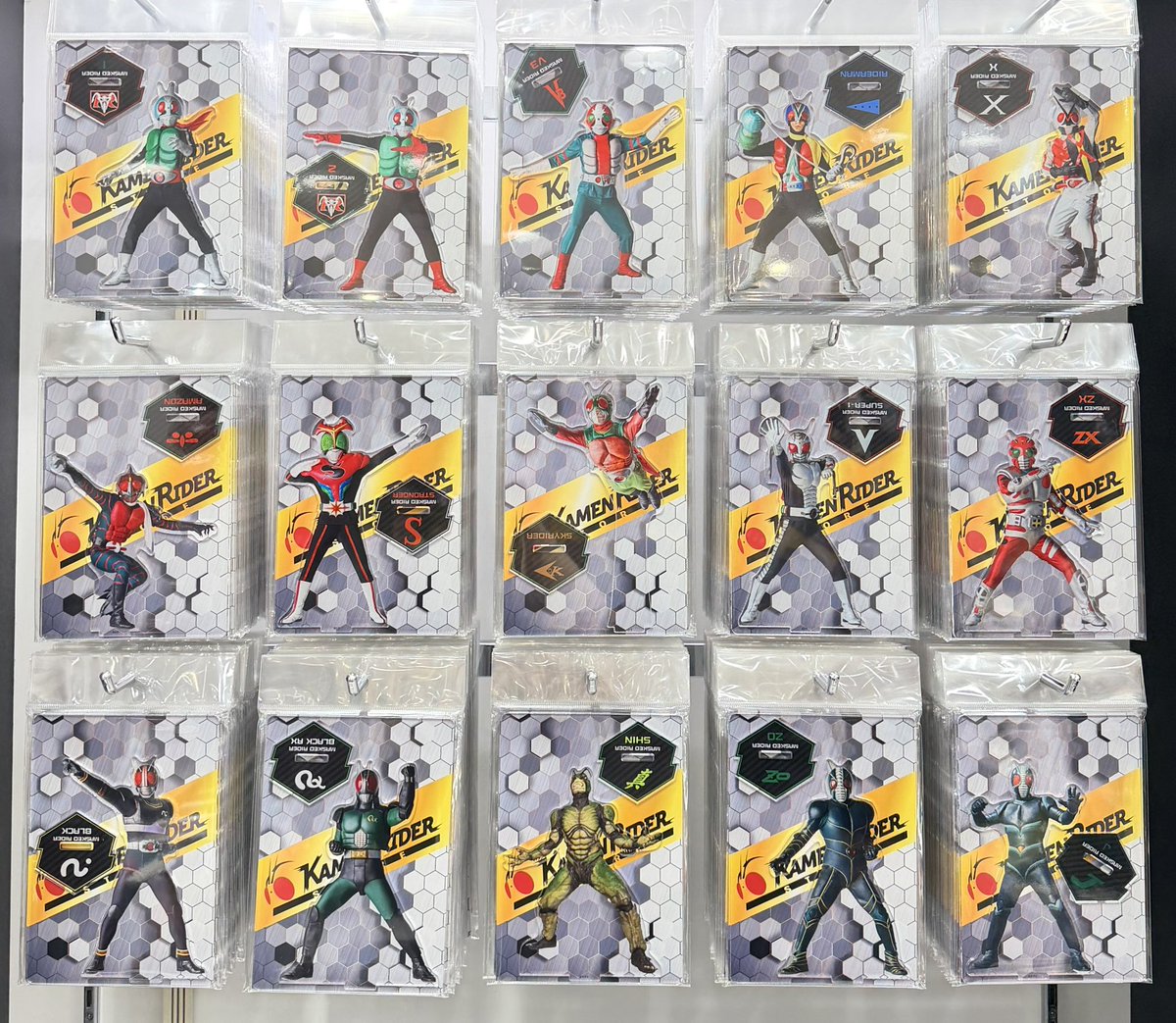 仮面ライダーストア tweet media