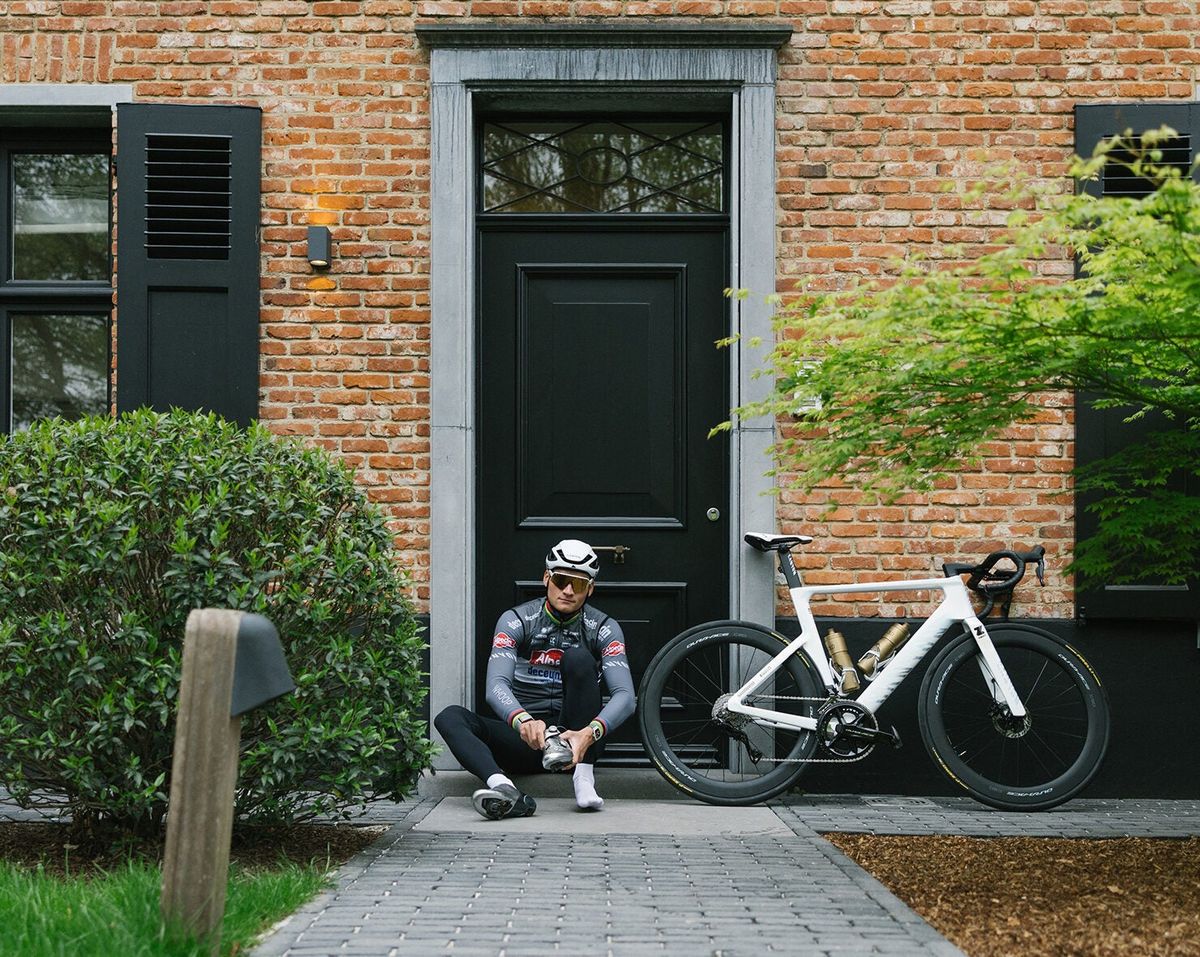 Velo tweet media