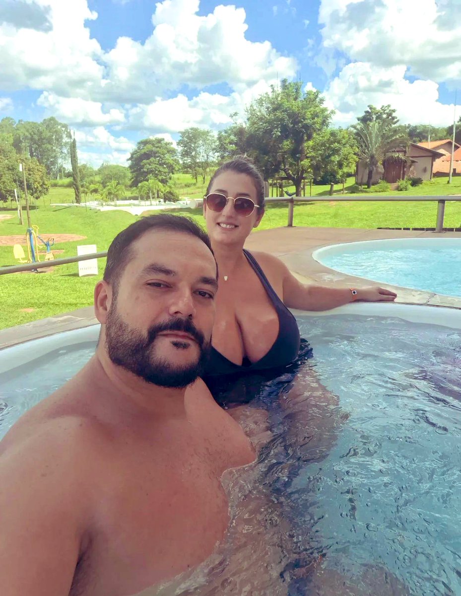 persian couple tweet media