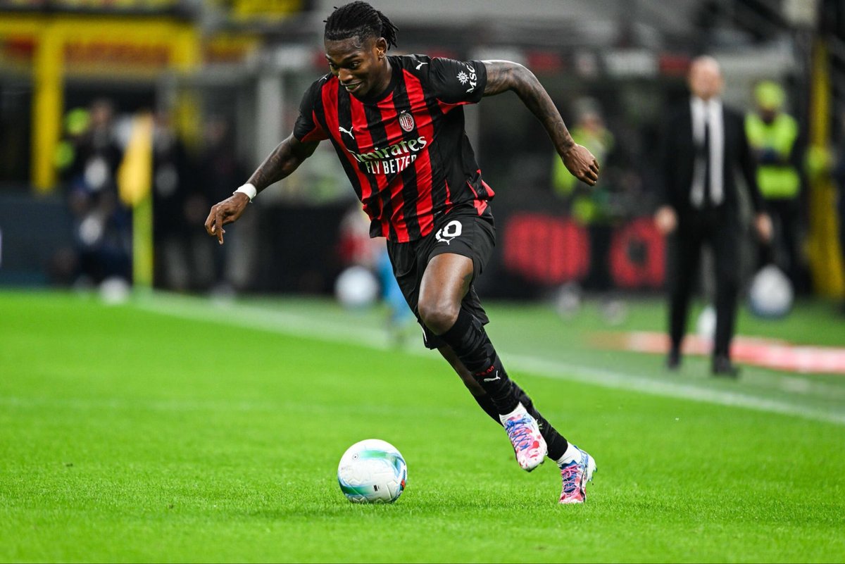 Sleeper AC Milan tweet media