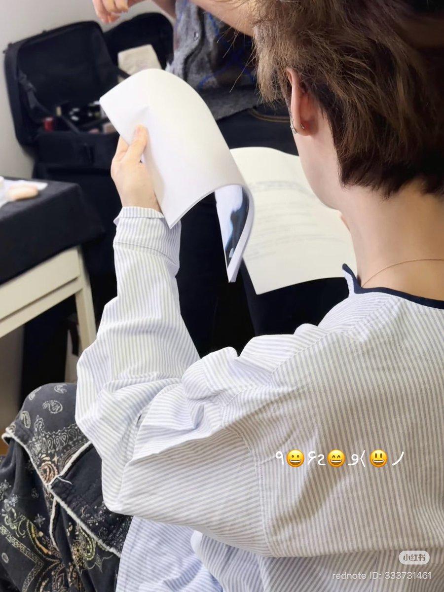 LuHan International tweet media