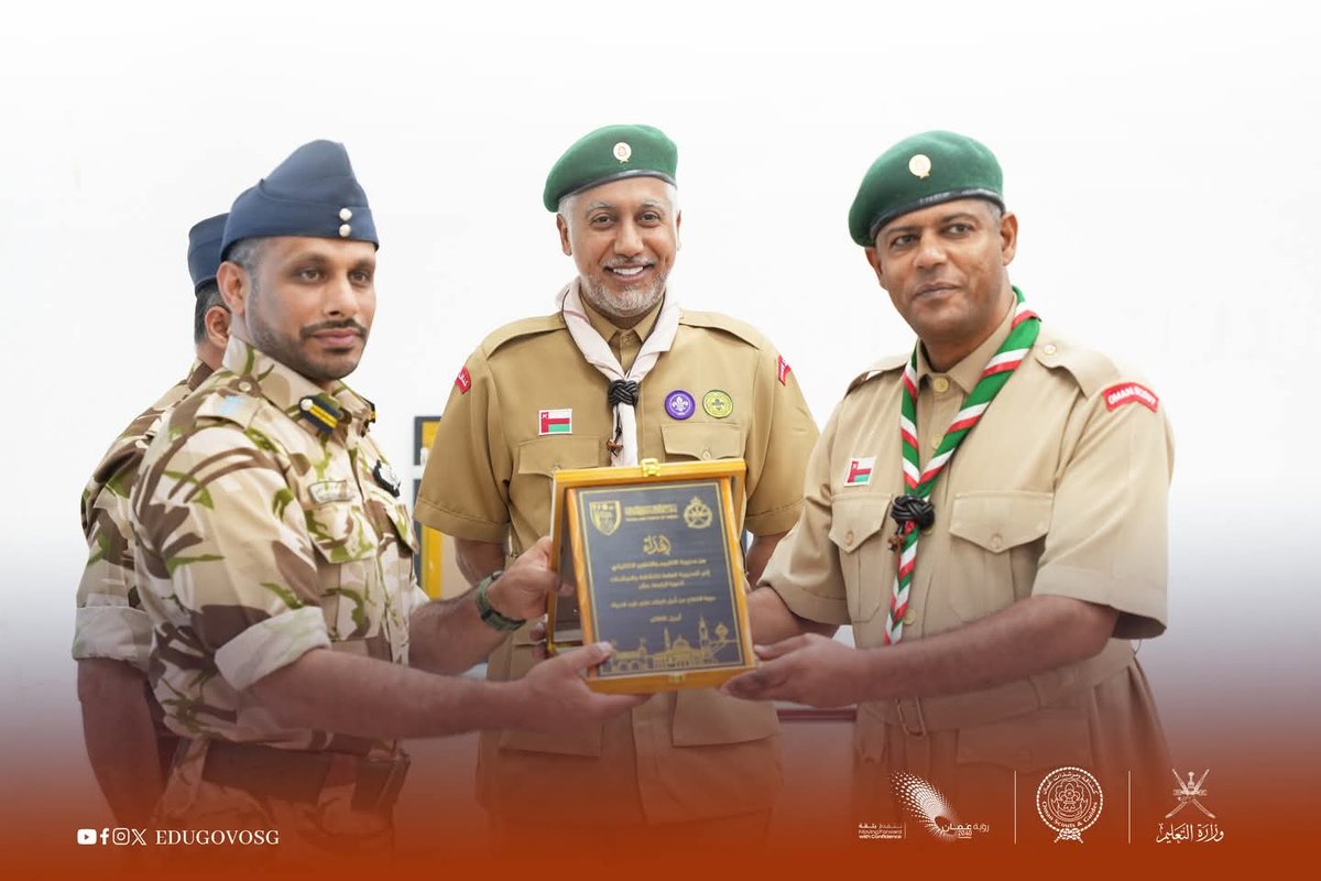 mohd_hanaee's tweet photo. اختتمت المديرية العامة للكشافة والمرشدات والأنشطة الطلابية، بالتعاون مع سلاح الجو السلطاني العُماني، أعمال دورة “الكفاح من أجل البقاء على قيد الحياة” لمرحلة الكشافة والجوالة، وذلك بمركز التدريب الكشفي والإرشادي بولاية السيب، خلال الفترة من 5 إلى 9 أبريل 2026م. https://t.co/NPuwKnpqKC