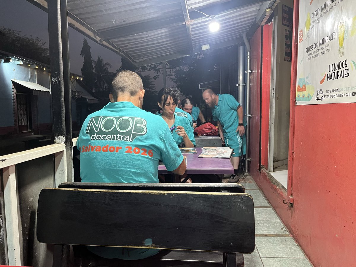 NoobDecentral tweet media