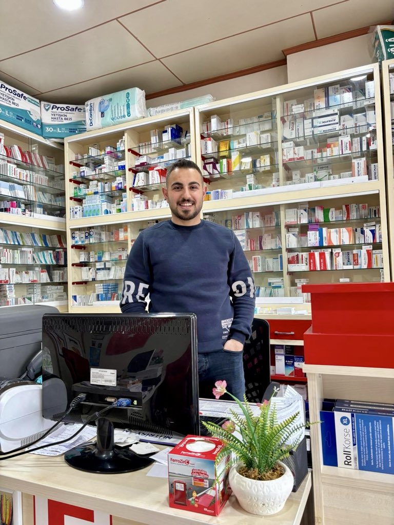 Aydocuk's tweet photo. Ben Omzuma Koyulan Başı Öne Eğdirmem . Bana Yaslanan Sırta Da Asla Hançer Saplamam .. ! #AyDo… https://t.co/DKRiz7l7eB