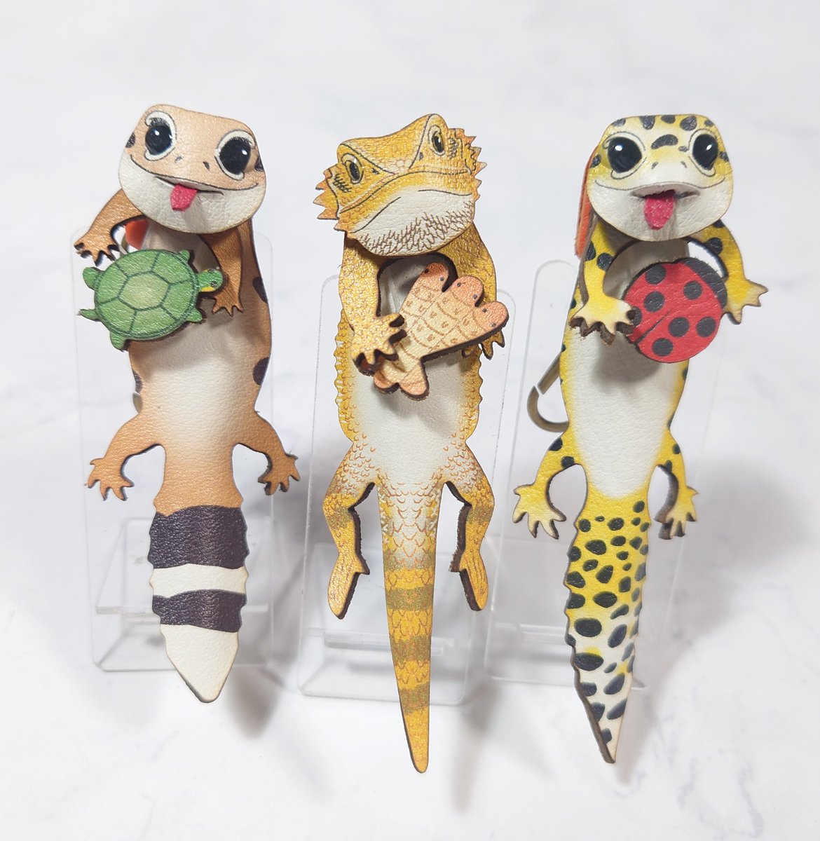 レプタイルズ系イベント限定でミルワーム君三兄弟作った。
あと亀とテントウムシ。

明後日のコウレプにもって行きまーす！