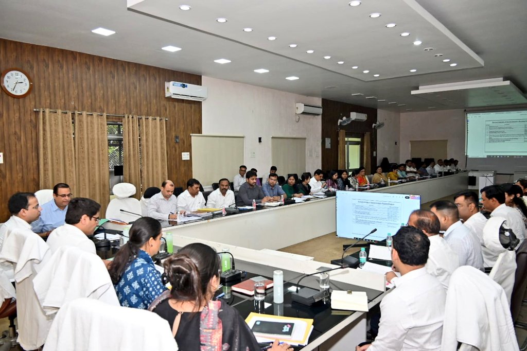 DM Bulandshahr tweet media