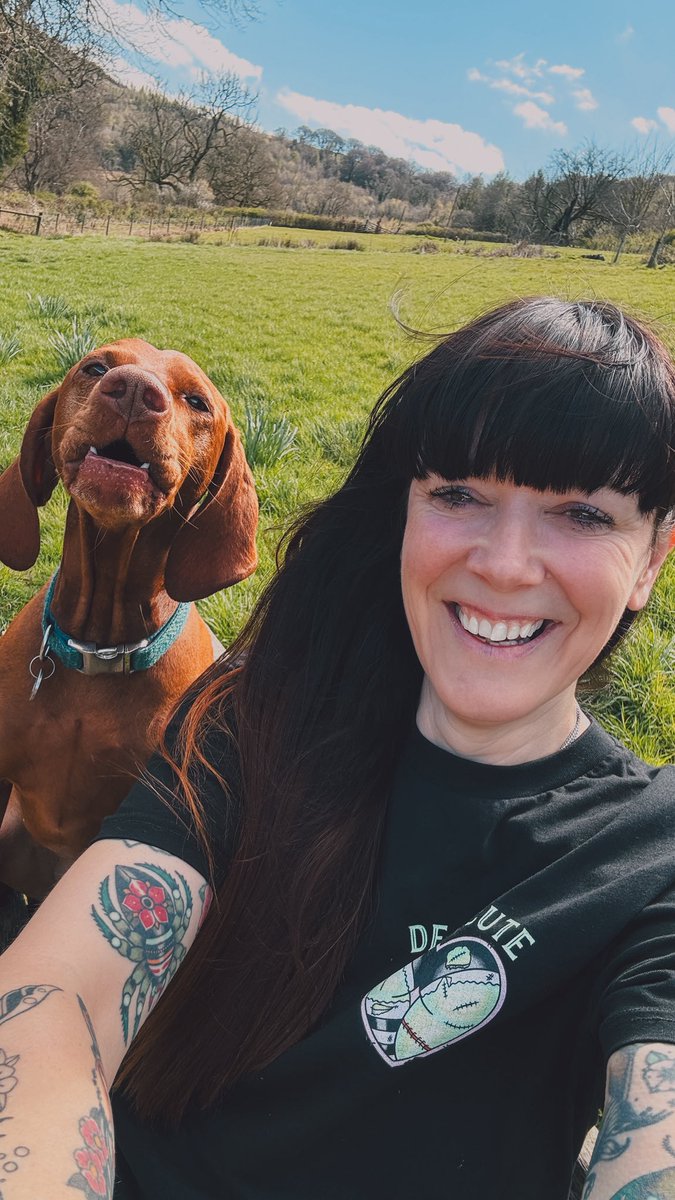 Vickilicious10's tweet image. GM ☀️🌿

Witches walk with nature…
and sometimes with a dog called Sansa 🐾✨

#NFTCommunity