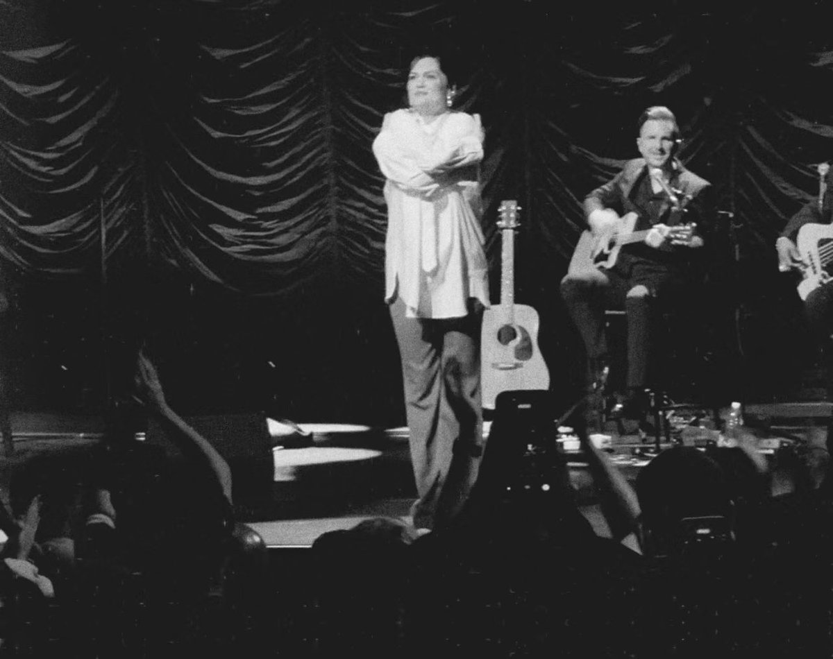 I’m just so proud of her, I loved last night🥹. The fact she sold out the London palladium!🥹😭🥲🫂✨🎤