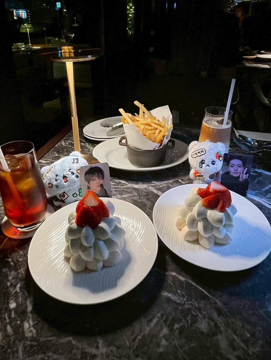 4shichan's tweet photo. 🫯🫯🫯🫯👈( ･ᴗ･ 👈)この絵文字ほんまにかわいい👈( ･ᴗ･ 👈)🫯🫯🫯🫯💣🫯🫯🫯🩵 https://t.co/DaWE9qThEQ