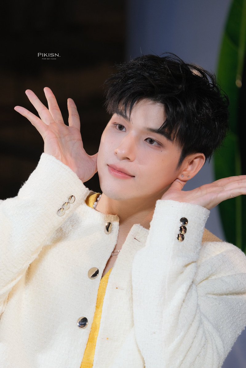 pikisn — ☁️. tweet media