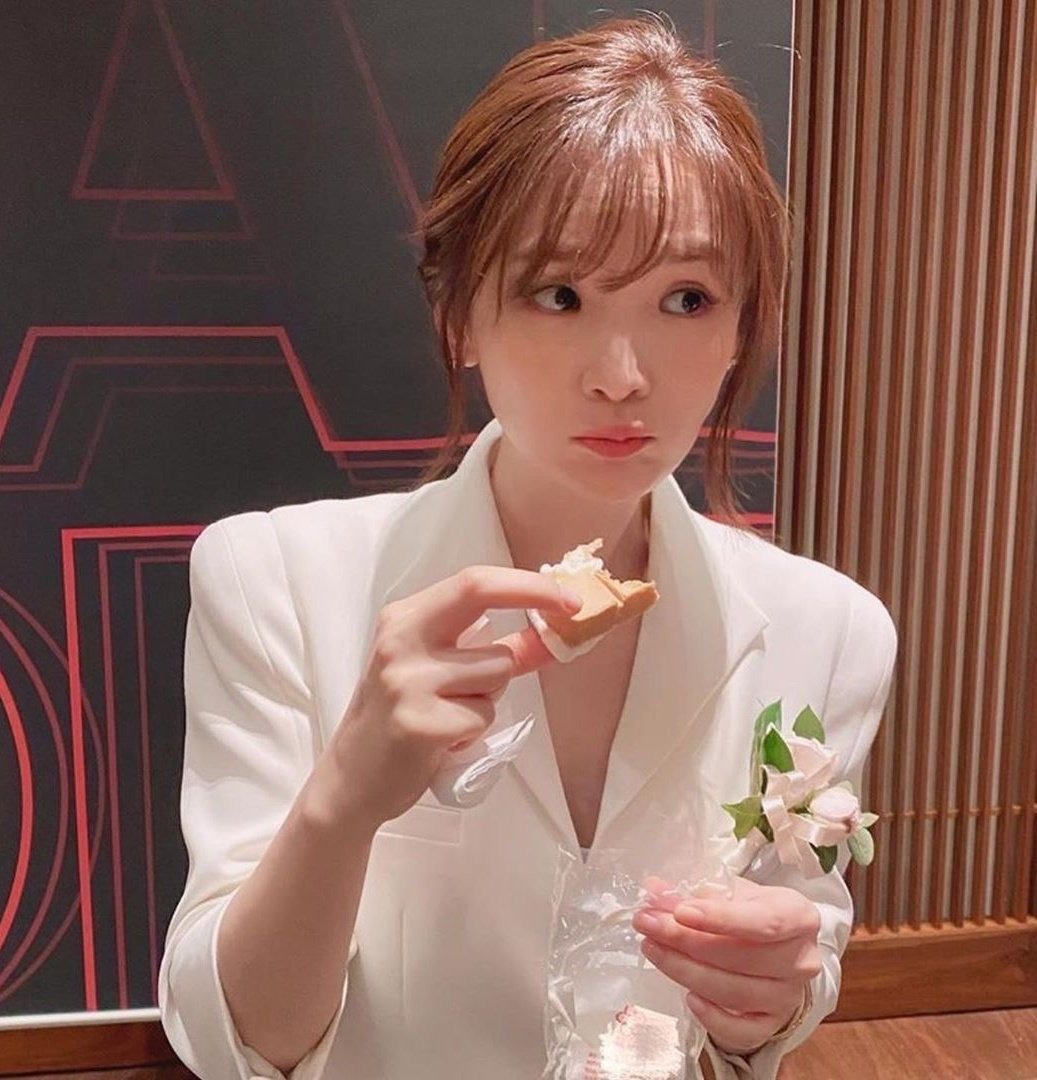 에이드 tweet media