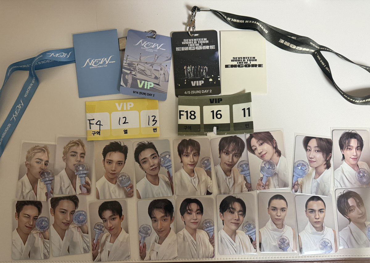 이제서야 올리는 뉴콘 마무리✌️

나의 콘서트 메이트들과도 만나서 신나게 수다떨고 이번에는 비맞으면서 뛰어놀고 옆에 드디어 상암콘 이후로 한국럿이여서 잼있게 놀았다(ू˃̣̣̣̣̣̣︿˂̣̣̣̣̣̣ ू) 다음은 캐랜이다🩷💙

그전에 체력좀 길러서 와야겠다..ㅎㅎ