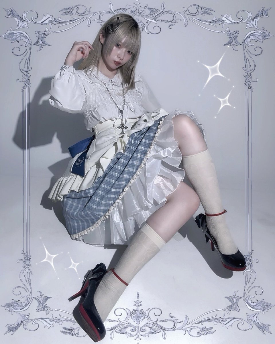 みか tweet media