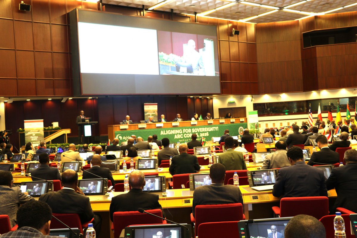UNEthiopia's tweet image. #HappeningNow at the 16th African Risk Capacity Conference of the Parties in #Ethiopia🇪🇹, @UNEthiopia Head a.i., @GbaydeeDoe, underscored that African solutions for African risks are not optional — they are essential for resilience, stability, and dev't

⏩bit.ly/47SfOOd