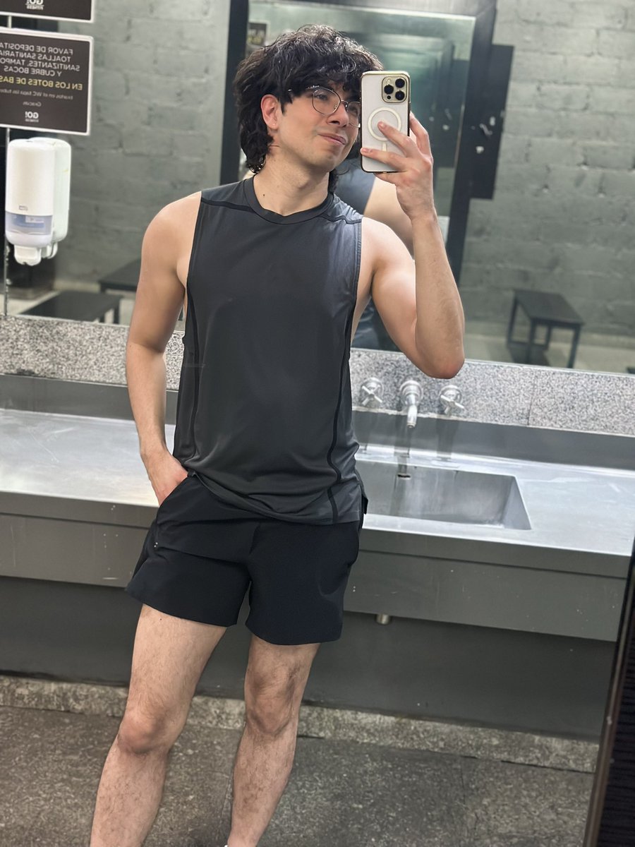 Chris Valenzuela tweet media