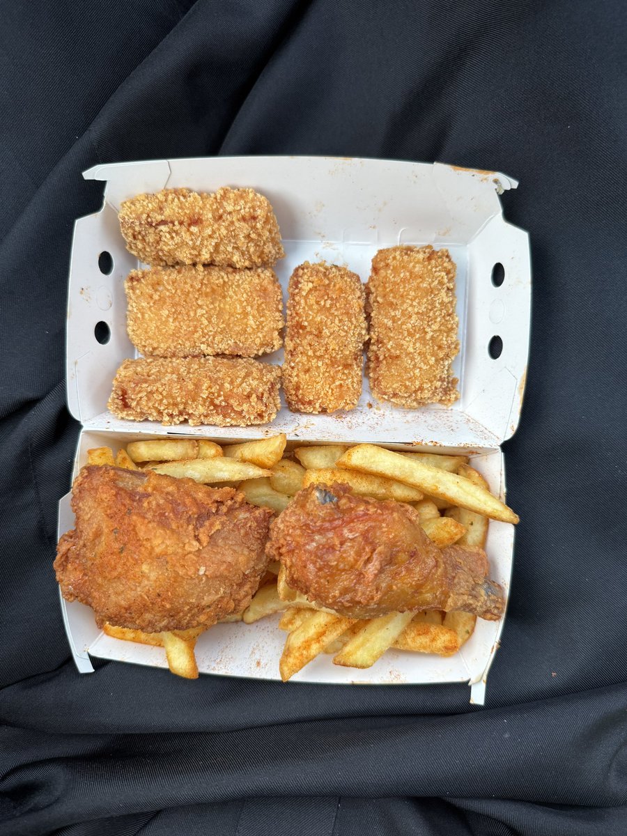 دحوم م م م م م م tweet media