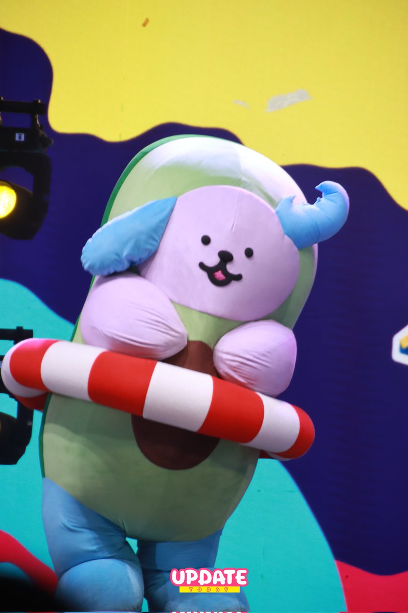 Update__today's tweet image. "อโวเซี่ยน" ช่วง Meet&amp;amp; GREET ในงาน "King Power Rangnam Songkran Festival" อภิมหาสงกรานต์รางน้ำ 🔫💦 

JS CEAN WATER FEST
#KingPowerSongkran2026xJSAVOCEAN #อภิมหาสงกรานต์รางน้ำ  #AVOCEAN #UPDATETODAY #ข่าว #ข่าวบันเทิง