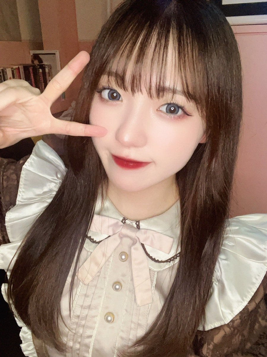 famille_keiba's tweet photo. 🌸4月10日(金)🌸

‼️本日15時〜23時まで‼️

#川崎競馬
#名古屋競馬
#金沢競馬
5台の大画面で予想観戦しよ❣️

さくら
ゆき
あめ

桜花賞にぴったりのさくらが出勤します🌸

🏆 【春のGI枠予想バトル】

📅今週の対象レースは
#桜花賞✨️ https://t.co/zyqrNEBBz1