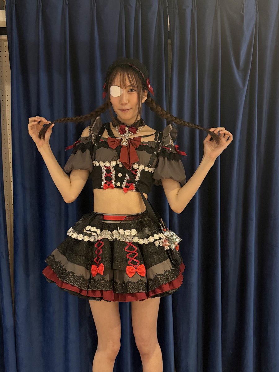 キトラ tweet media