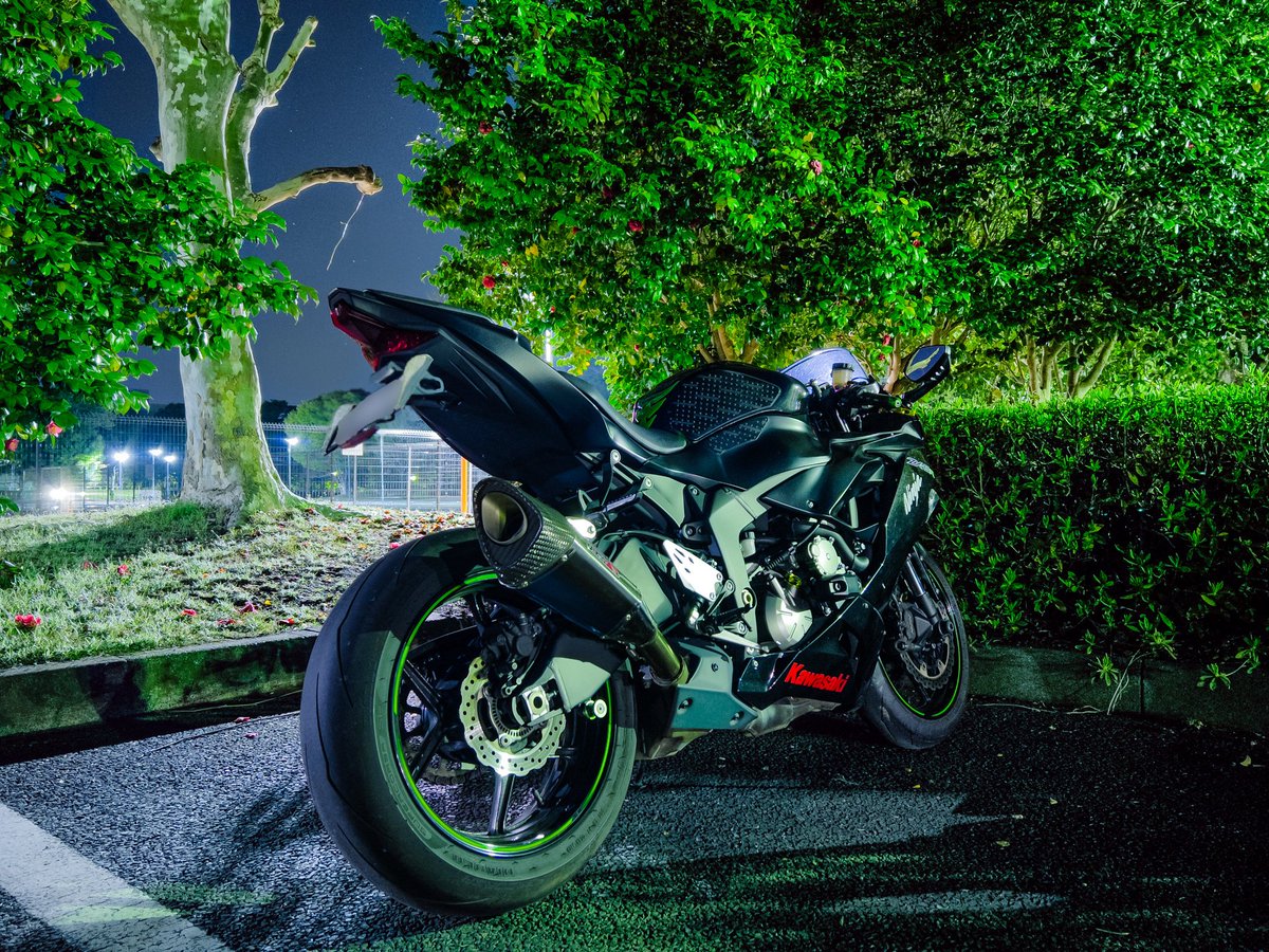 FFXIV_Moon's tweet photo. 全然浮上してませんでしたが元気です。
日常のことになりますがバイク納車しました🔥 https://t.co/3n8Q7EBCJi